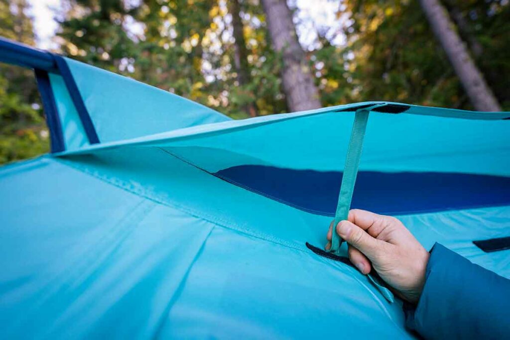 Camping-tent-(The-North-Face-Wawona-deployable-vent)